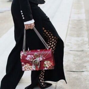 Gucci Dionysus Bloom 
Medium leather handbag